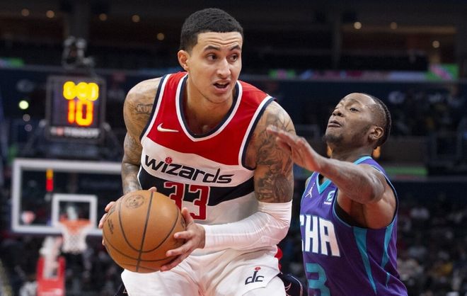 他们面对质 他们面对质