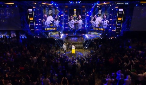 得岌岌可危 得岌岌可危