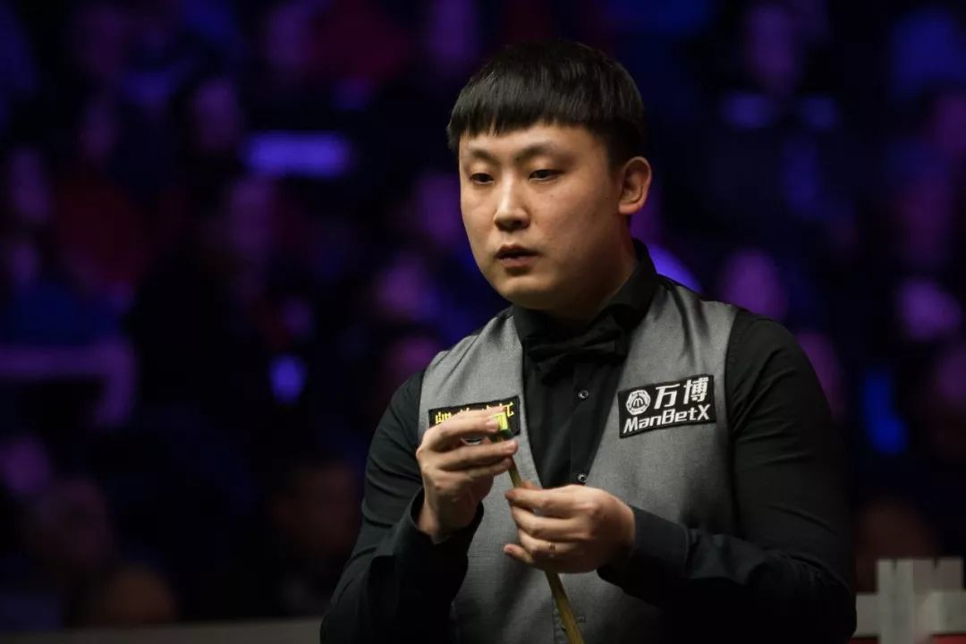 背后是大量 背后是大量